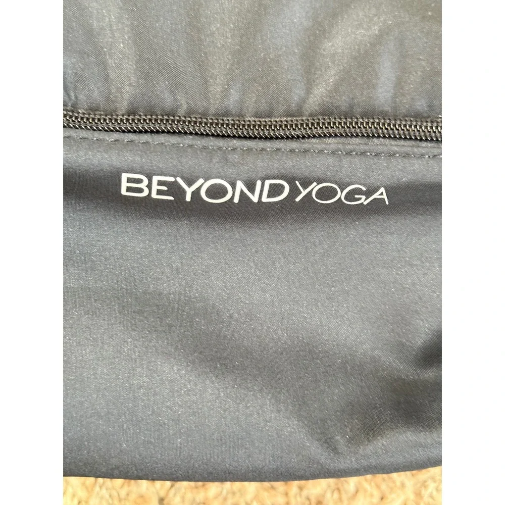 Beyond Yoga Black Drawstring Backpack Gym Bag with Shoe Compartment NWT
